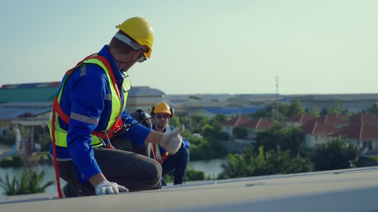 Best Metal Roofing Installation  in North Puyallup, WA